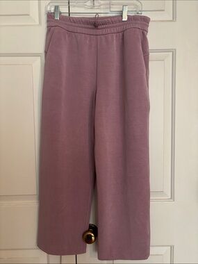 Lululemon Ankle length Sweatpants